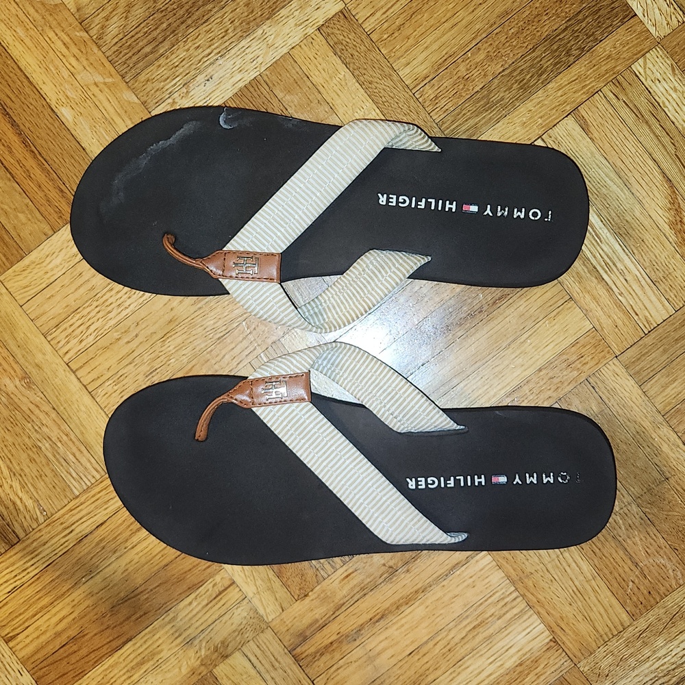 Tommy Hilfiger flip flops